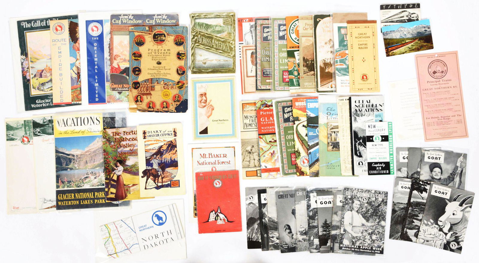 LOT OF RAILROAD ADVERTISING BROCHURES. (1 of 11)