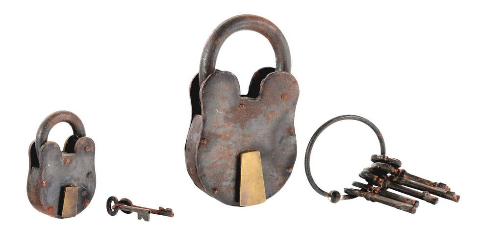 Lot Of Jailhouse Locks And A Set Of Jailhouse Keys.
