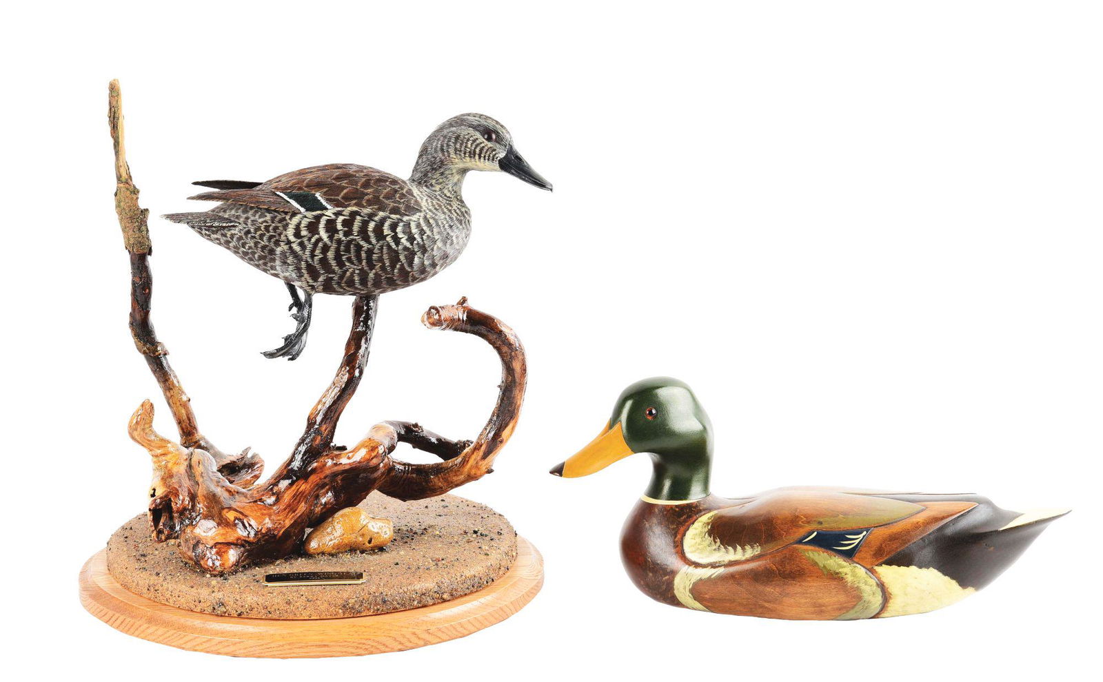 LOT OF 2: WOODEN DUCK CARVINGS. (1 of 5)