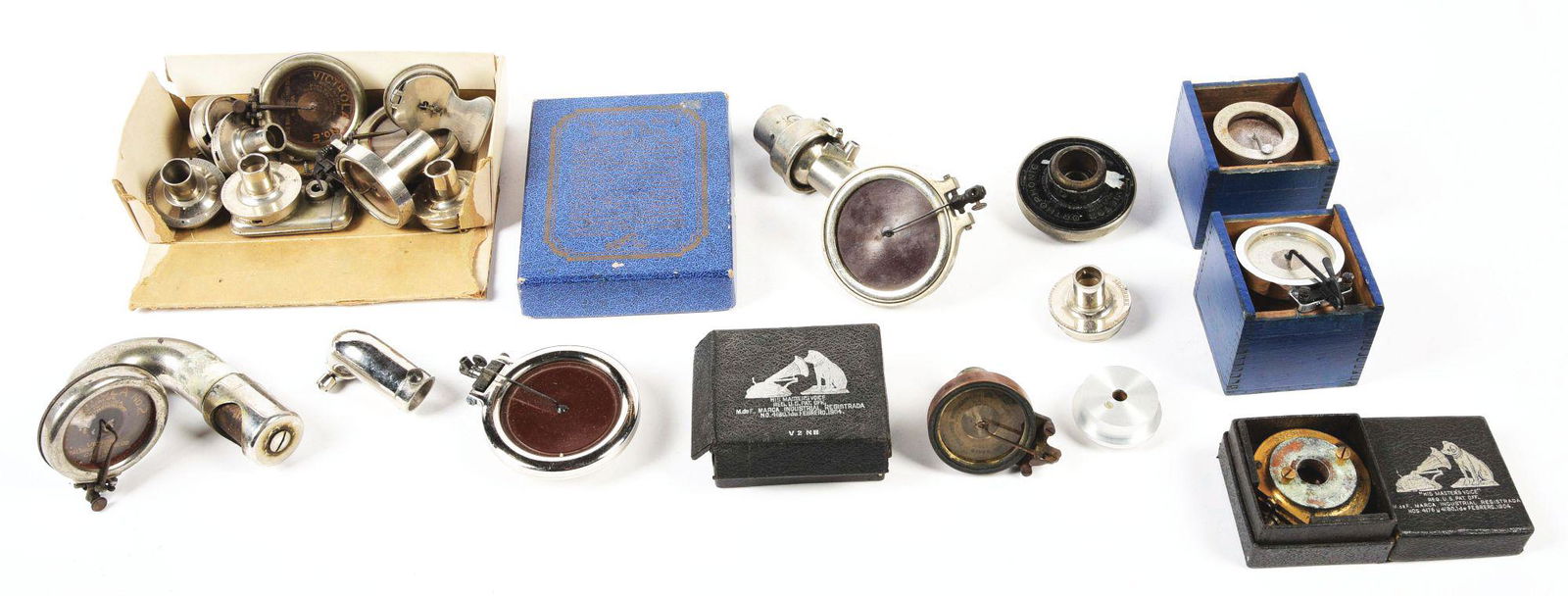 LARGE LOT OF PHONOGRAPH REPRODUCERS. (1 of 3)