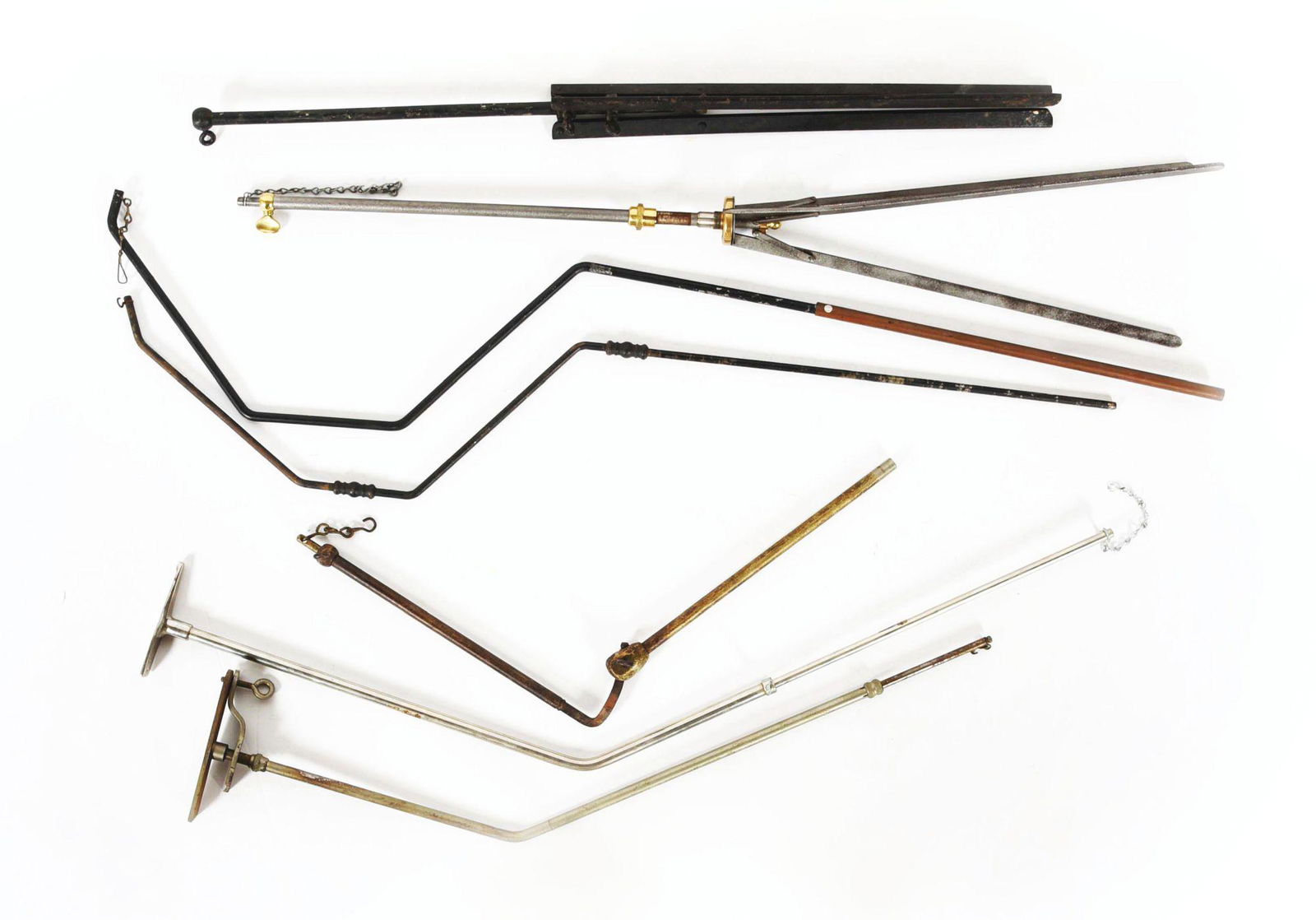 LARGE LOT OF PHONOGRAPH CRANES AND PARTS. (1 of 2)