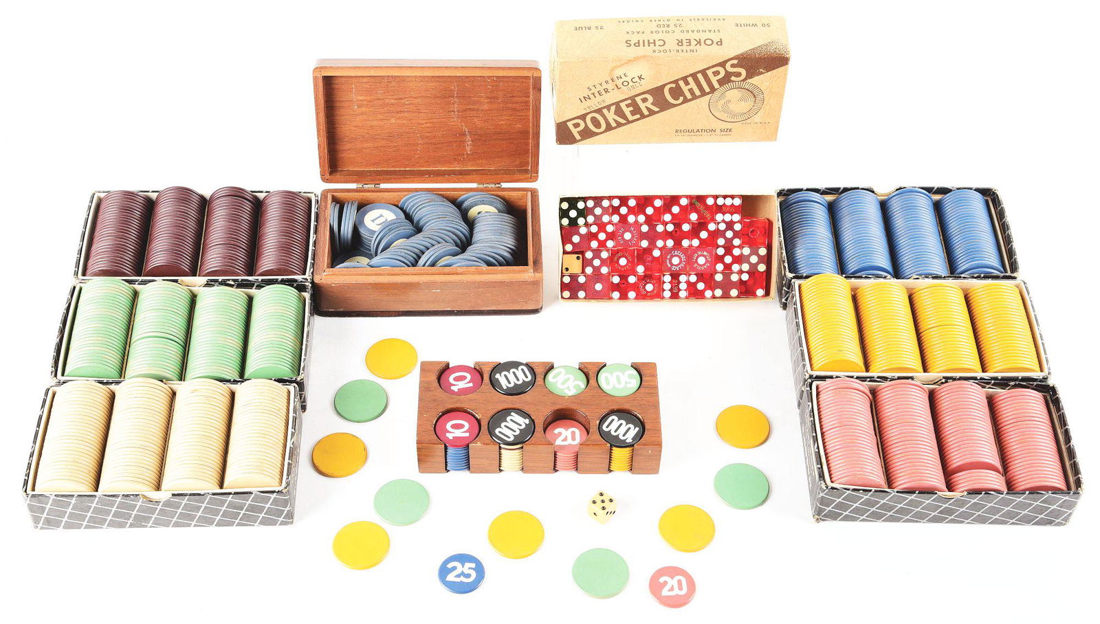 LARGE LOT OF POKER CHIPS. (1 of 1)