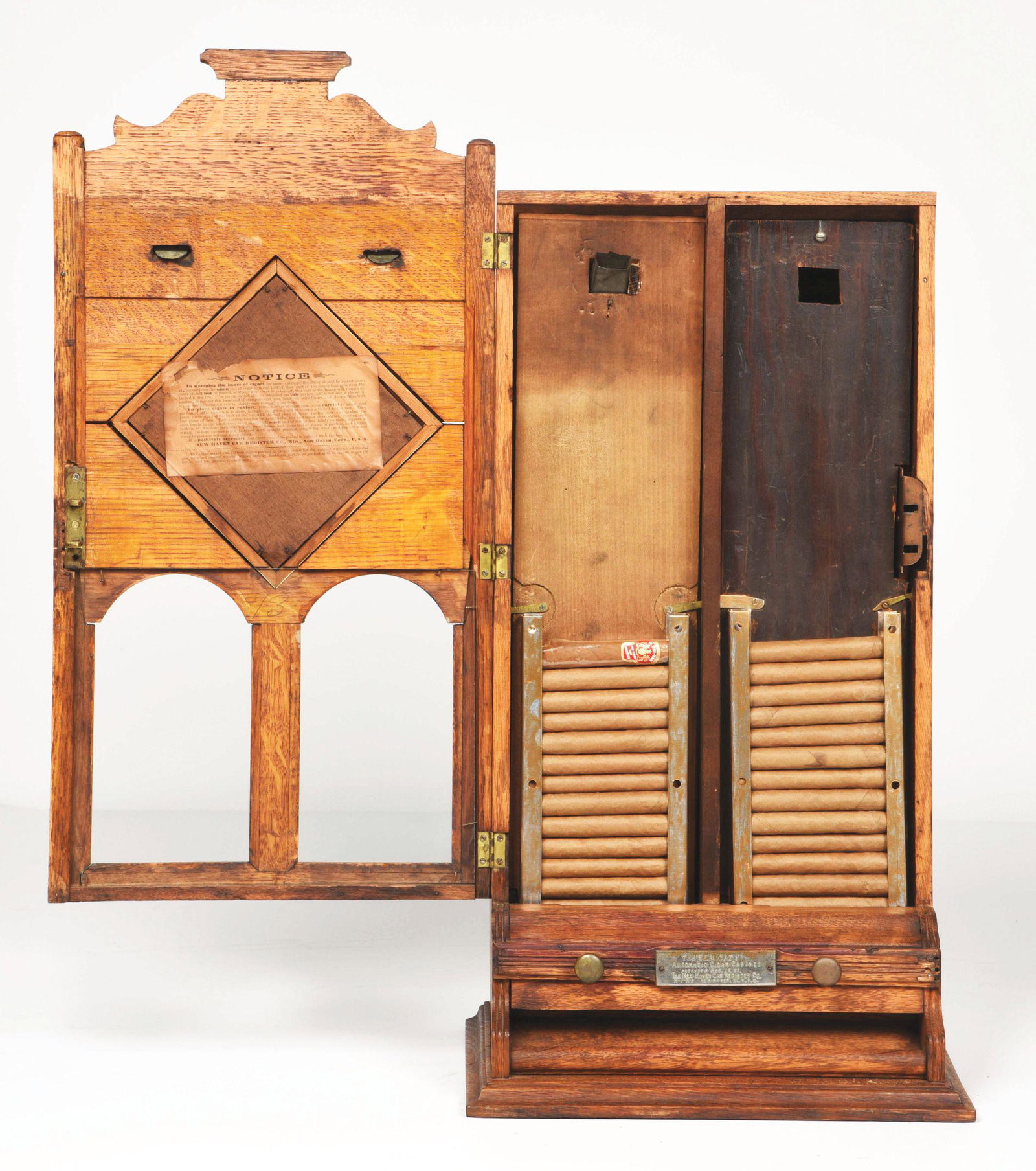 5¢ "ELM CITY" CIGAR VENDING MACHINE.