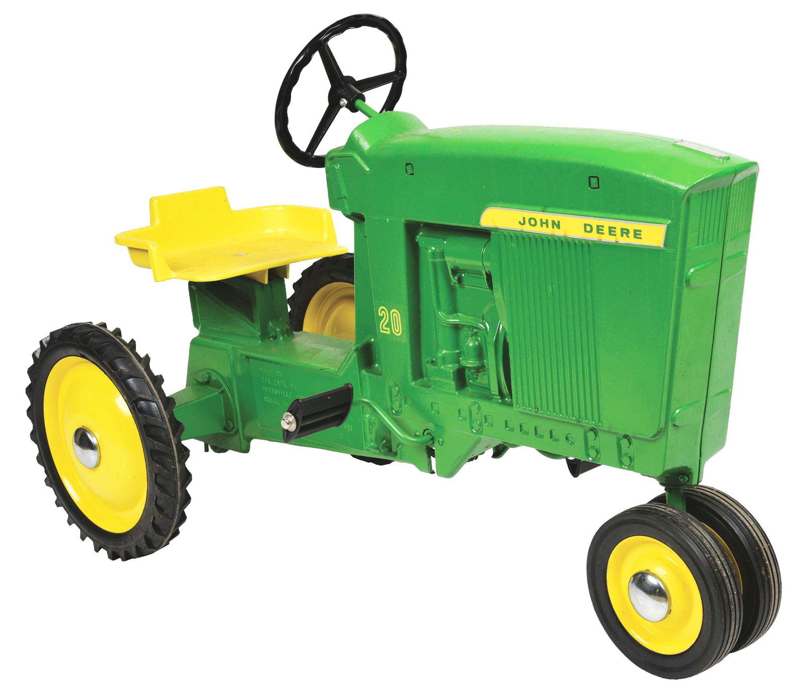 DIECAST JOHN DEERE PEDAL TRACTOR. (1 of 5)