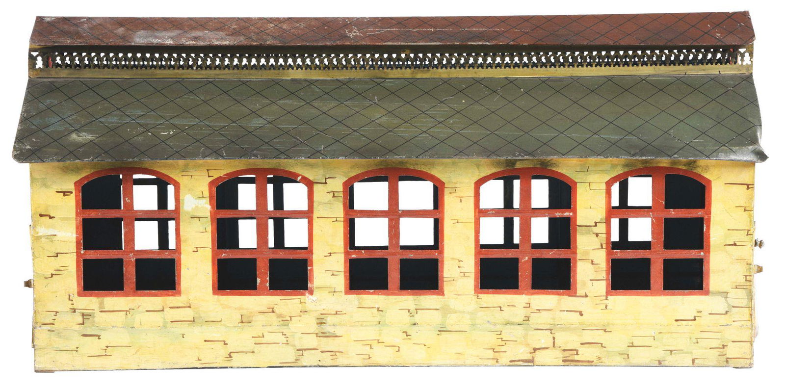 PRE-WAR MARKLIN I GAUGE TRAIN SHED. (1 of 5)