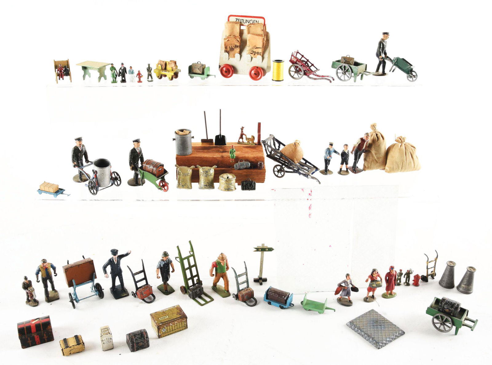 NICE LOT OF EARLY MISCELLANEOUS LEAD FIGURES. (1 of 2)