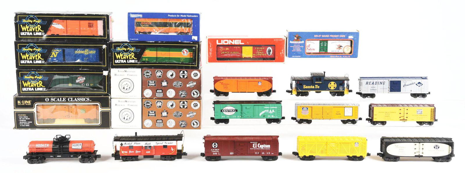 LARGE ASSORTMENT OF MODERN ERA ROLLING STOCK. (1 of 3)