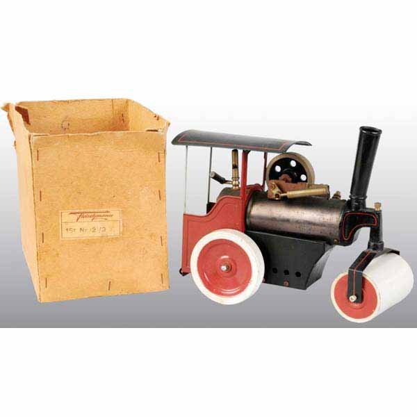 Fleischmann No. 155/1 Steam Roller.: With its original box. The box reads "Fleischmann 1 St Nr 121/3". The roller includes a whistle, a safety valve, its original smokestack and an oscillating cylinder. 7" x 8 - 1/4".