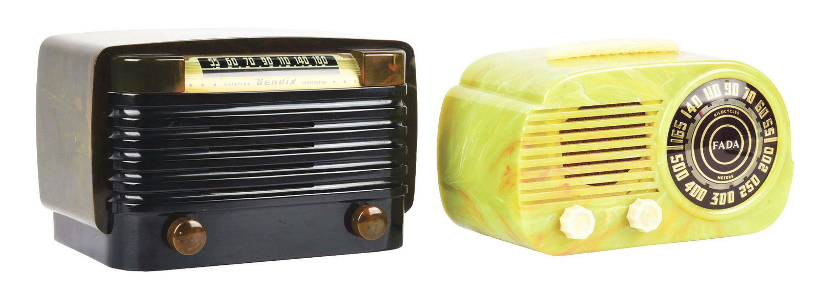 LOT OF 2: BAKELITE RADIOS. (1 of 4)