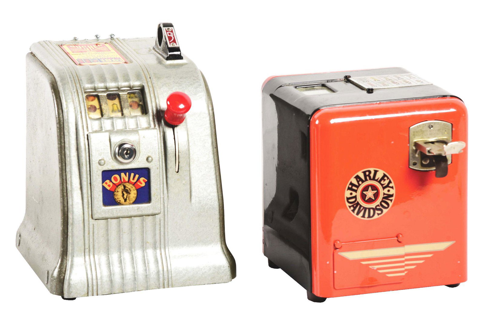 LOT OF 2: GAMBLING MACHINES.: This is a lot of two. The first is an original finish Vest Pocket with original award card, comes with key, but no interior. The second is a 5¢ Gusher machine in good working order. Top label rea