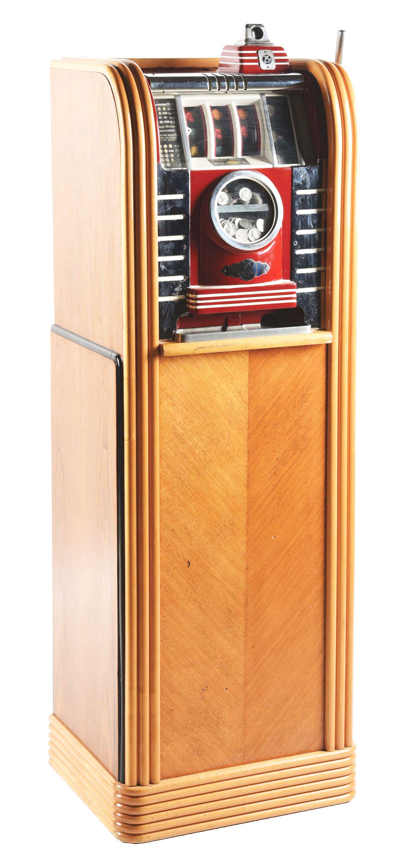 25¢ CAILLE PLAYBOY SLOT MACHINE IN STAND. (1 of 4)