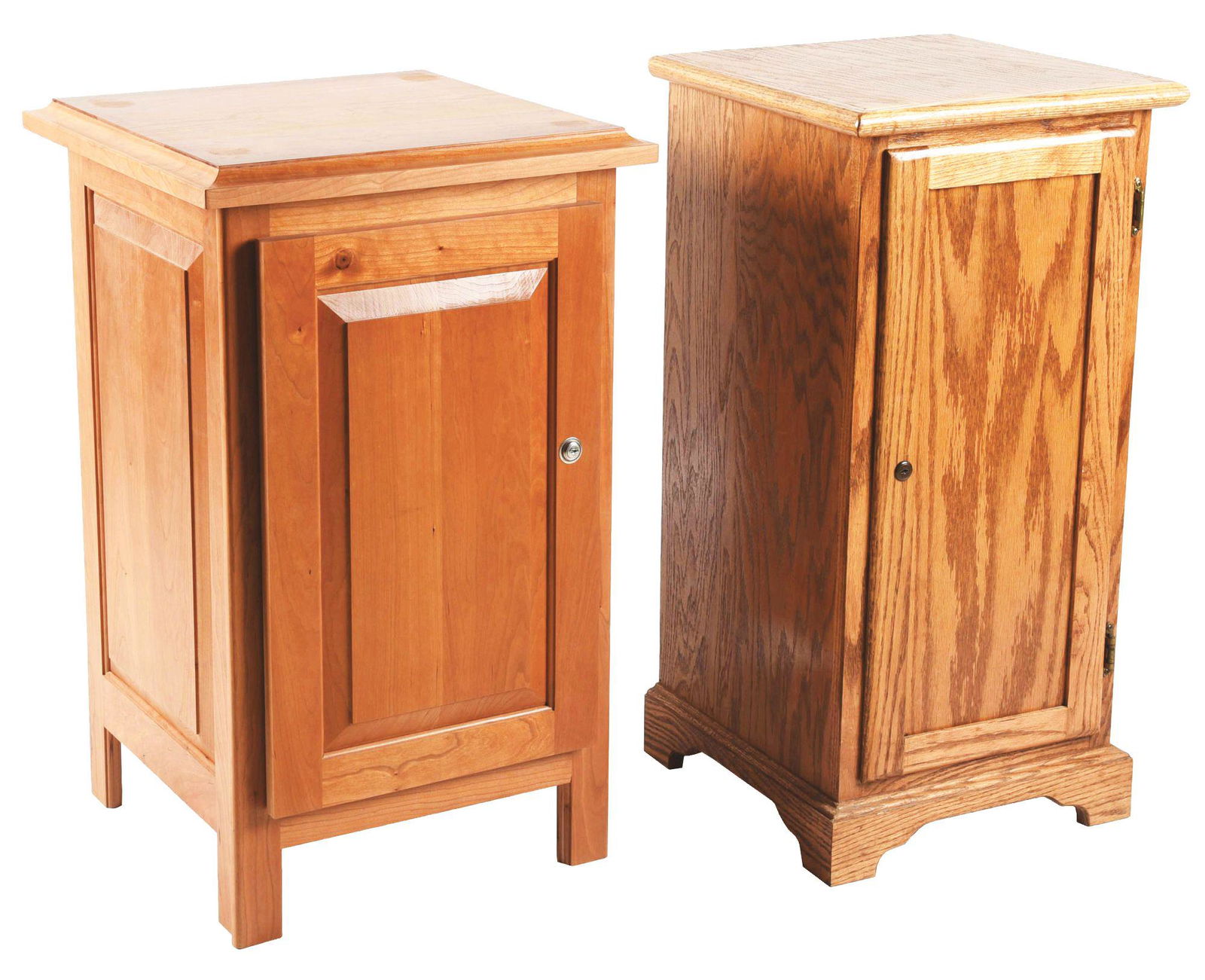 LOT OF 2: SLOT STANDS. (1 of 5)