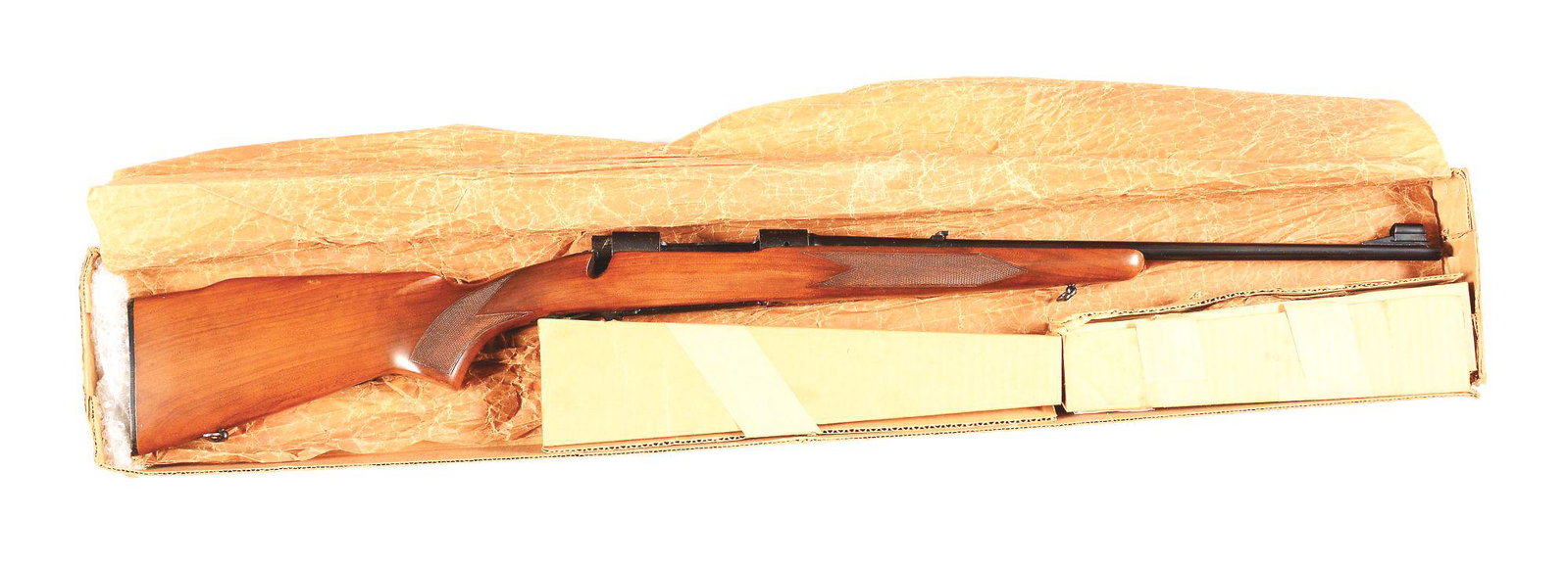 (C) WINCHESTER MODEL 70 .30-06 BOLT ACTION RIFLE WITH: Winchester Pre-64 Model 70 Featherweight Standard Grade bolt action rifle made by Winchester Repeating Arms Company in 1960. Winchester blued Proof Steel barrel with hooded ramp front sight and rear f