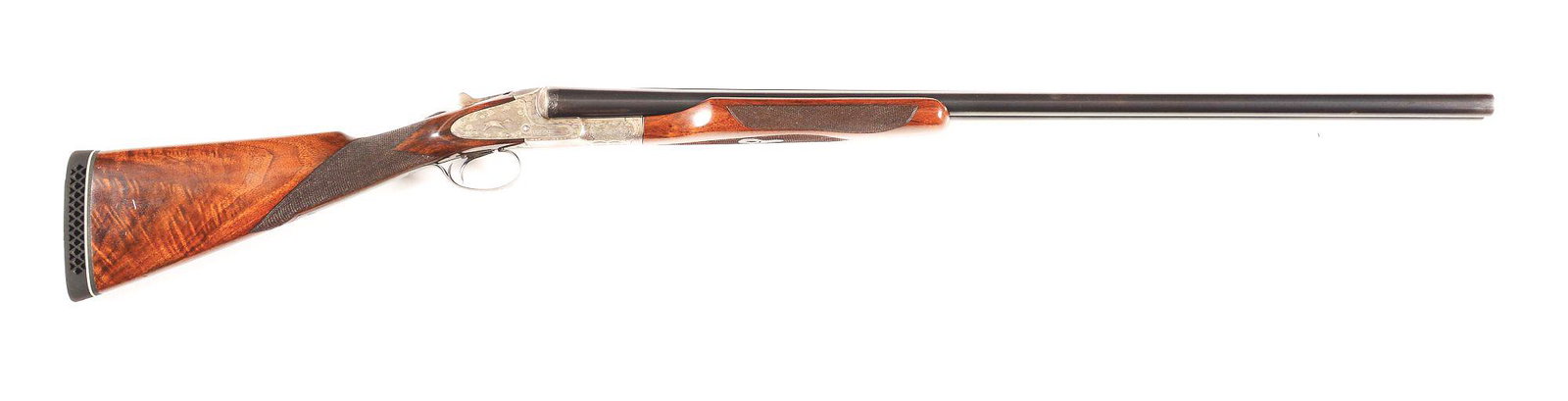 (C) RARE L.C. SMITH EAGLE GRADE 12 GAUGE SIDE BY SIDE: L.C. Smith Eagle Grade side by side shotgun made by Hunter Arms Company, Fulton, New York in 1924. One of 562 in this grade made and one of 161 with factory 32" barrels. Nitro Steel reinforced blued b