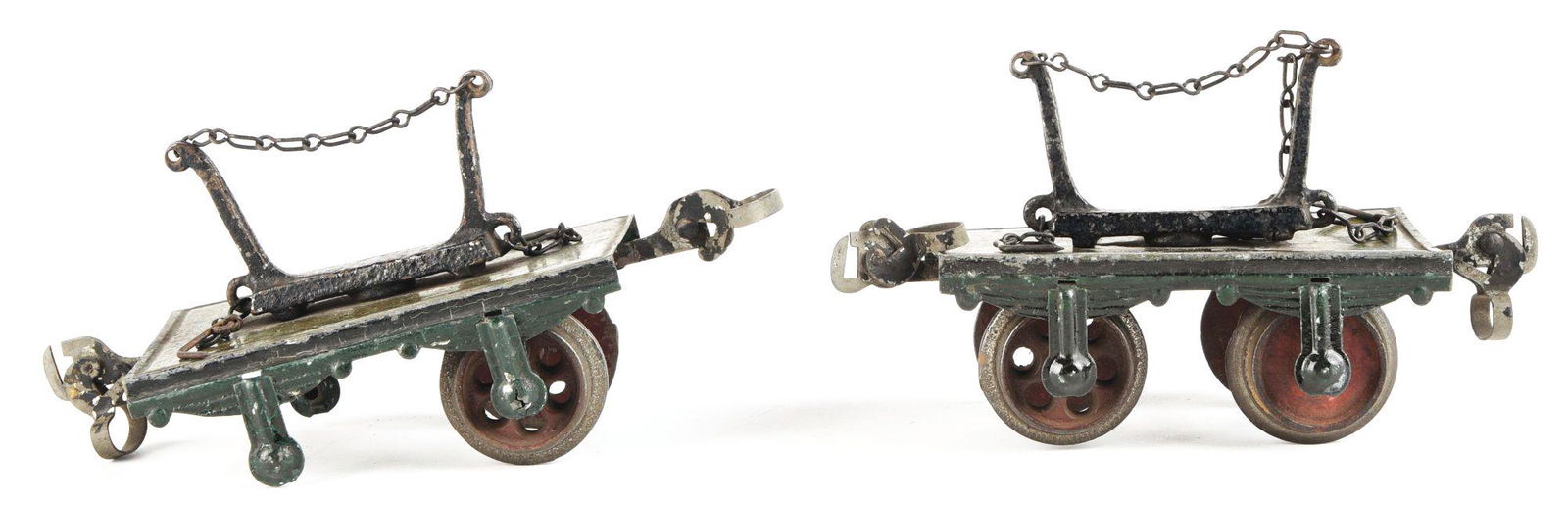 LOT OF 2: GERMAN PRE-WAR MARKLIN I GAUGE LUMBER CARS. (1 of 4)