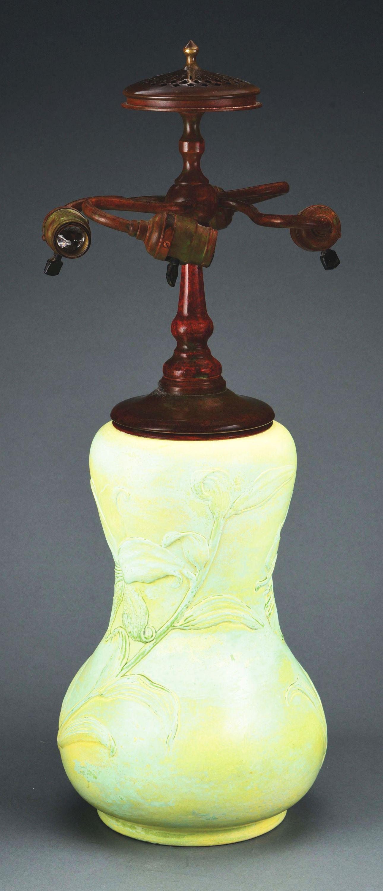 TIFFANY STUDIOS LARGE POTTERY LAMP BASE. (1 of 7)