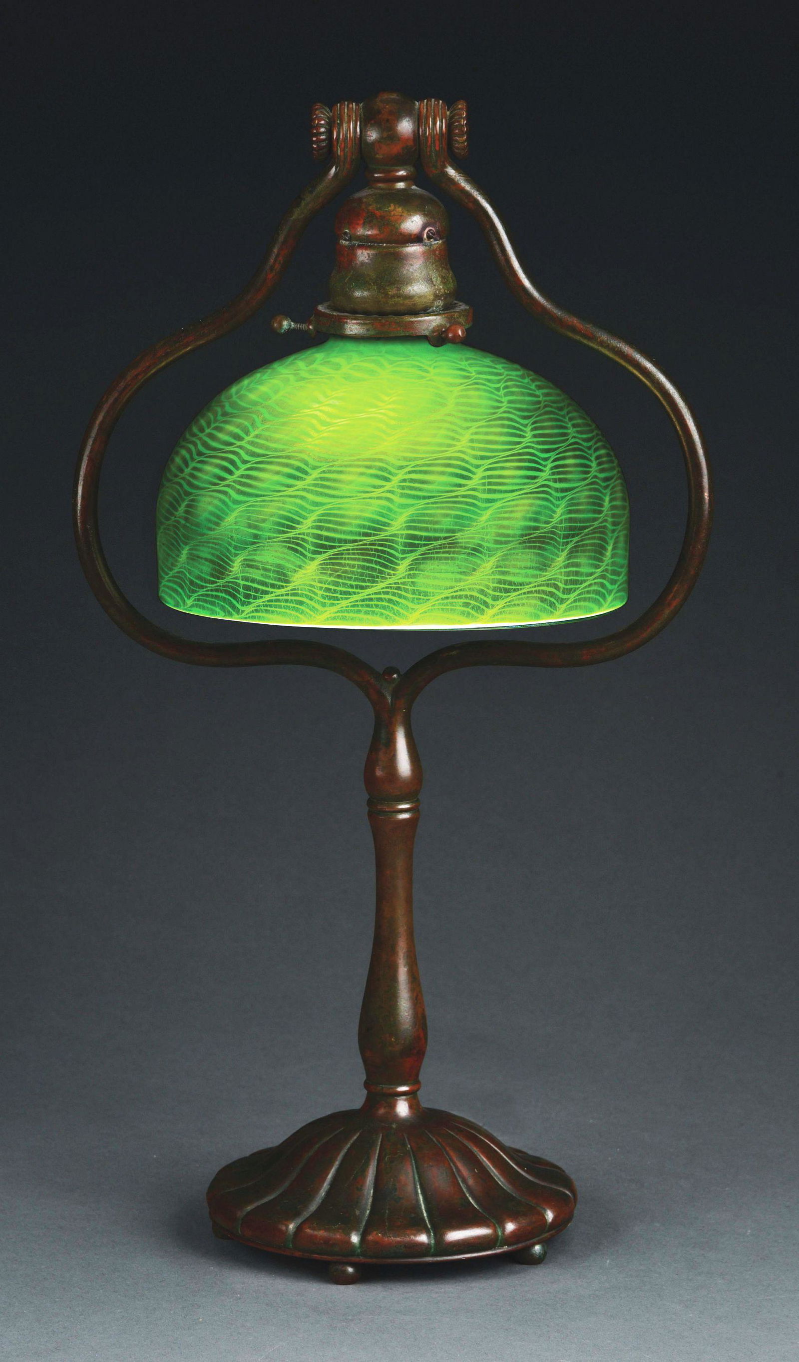 TIFFANY STUDIOS DAMASCENE DESK LAMP. (1 of 7)