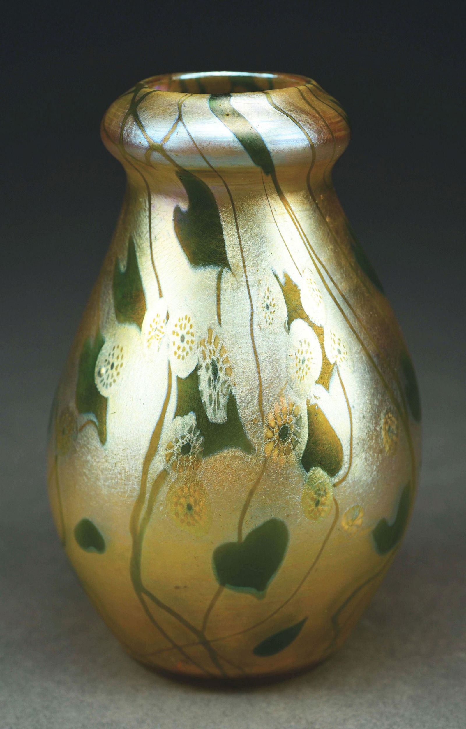SMALL TIFFANY STUDIOS FAVRILE GLASS VASE. (1 of 5)