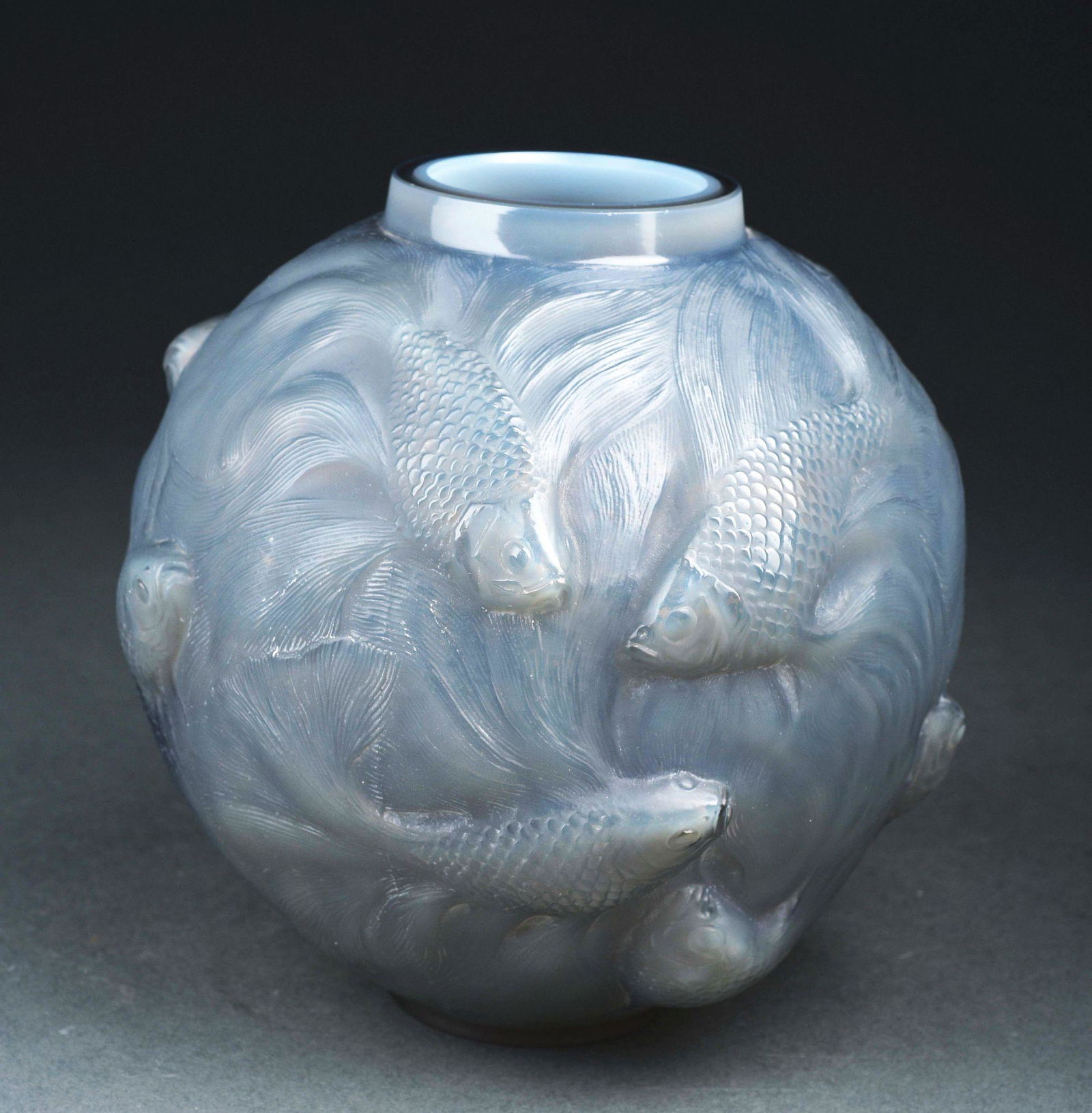 RENE LALIQUE MOLDED ART DECO FISH VASE. (1 of 5)