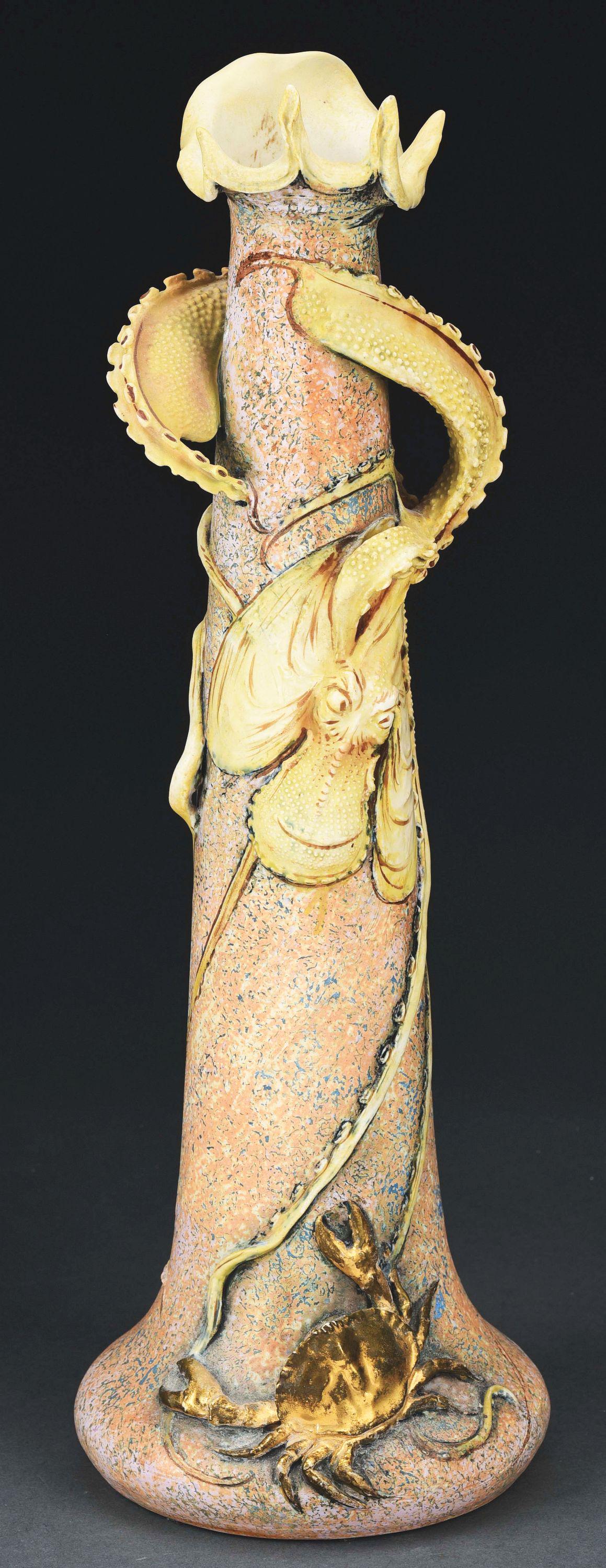 AMPHORA OCTOPUS AND CRAB VASE. (1 of 7)