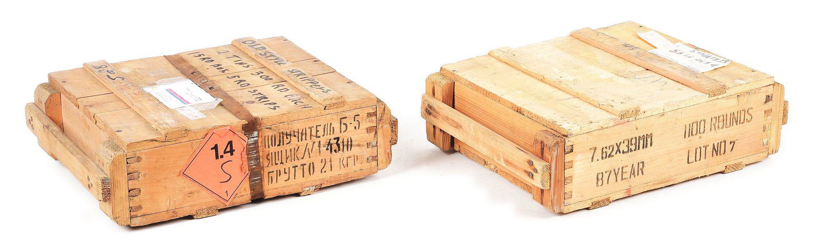 LOT OF 600 ROUNDS OF 7.62X54R & 1100 ROUNDS OF: Lot consists of: One sealed crate containing two 300 round tins of surplus corrosive primed 7.62x54R on stripper clips and one crate containing two 550 round round spam cans of surplus 7.62x39 on stri