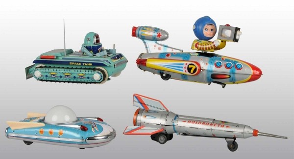 Lot of 4: Tin Space Toys.: Contemporary. Includes one Hungarian friction Rocket with opening door, one Chinese battery-operated Universal Televiboat, one Chinese battery-operated ME091 Space Tank, and one Chinese battery-operat