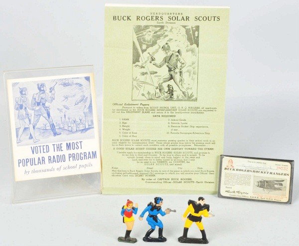 Lot of 6: Vintage Buck Rogers Items.: Circa 1930s to 1940s. Three are paper and include Buck Rogers Solar Scout application sheet, Buck Rogers Rocket Rangers membership card that has been filled out, and Cocomalt advertisement for the rad