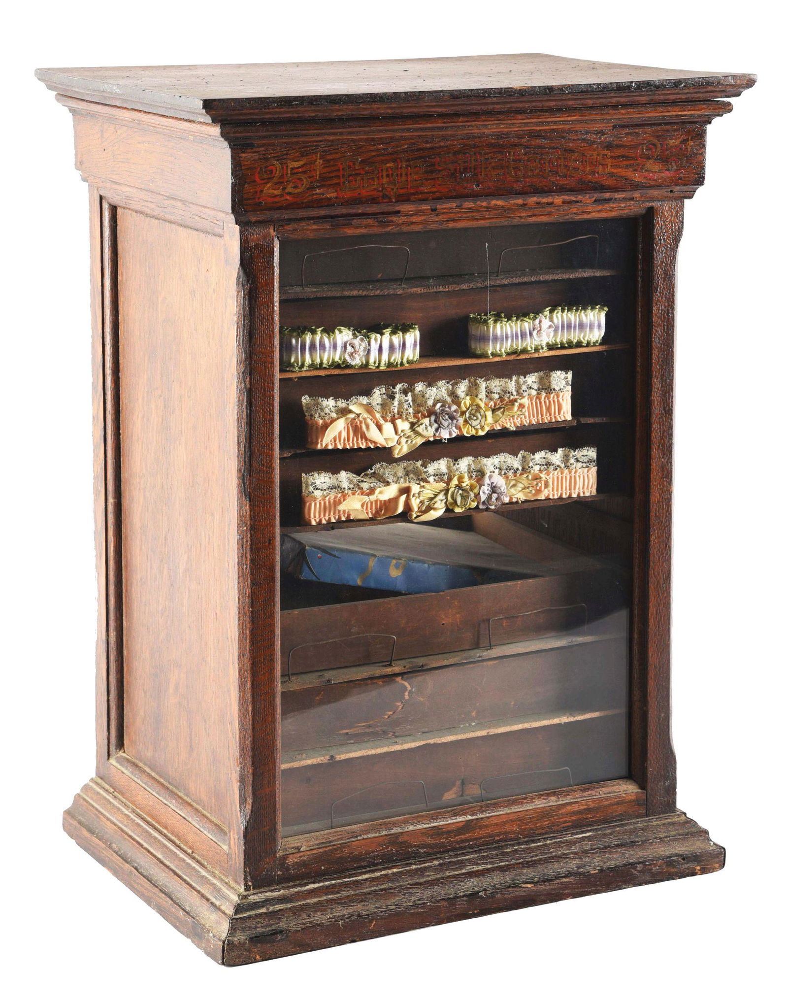 EAGLE SILK GARTER COUNTRY STORE DISPLAY CASE. (1 of 6)