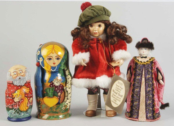Lot of 6: Collectible Dolls.: Two sets of Russian nesting dolls, lovely Russian cloth princess, all wood fully jointed Sarah Kay "Victoria" made in Italy and hand carved by Anri Woodcarvings, limited edition with certificate; Boxe