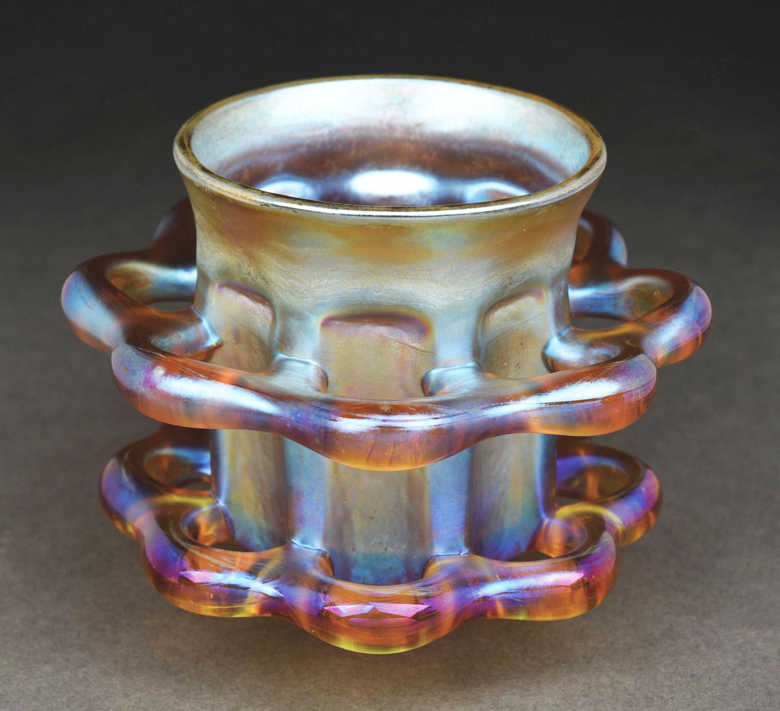 TIFFANY STUDIOS FLOWER FROG. (1 of 7)