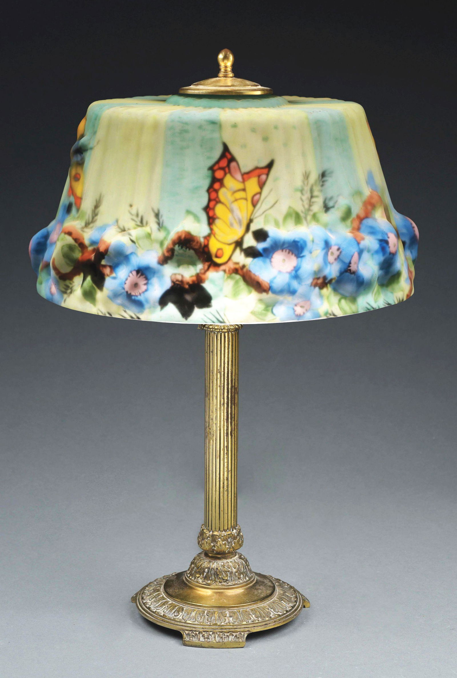 PAIRPOINT PUFFY LAMP WITH BUTTERFLIES. (1 of 9)