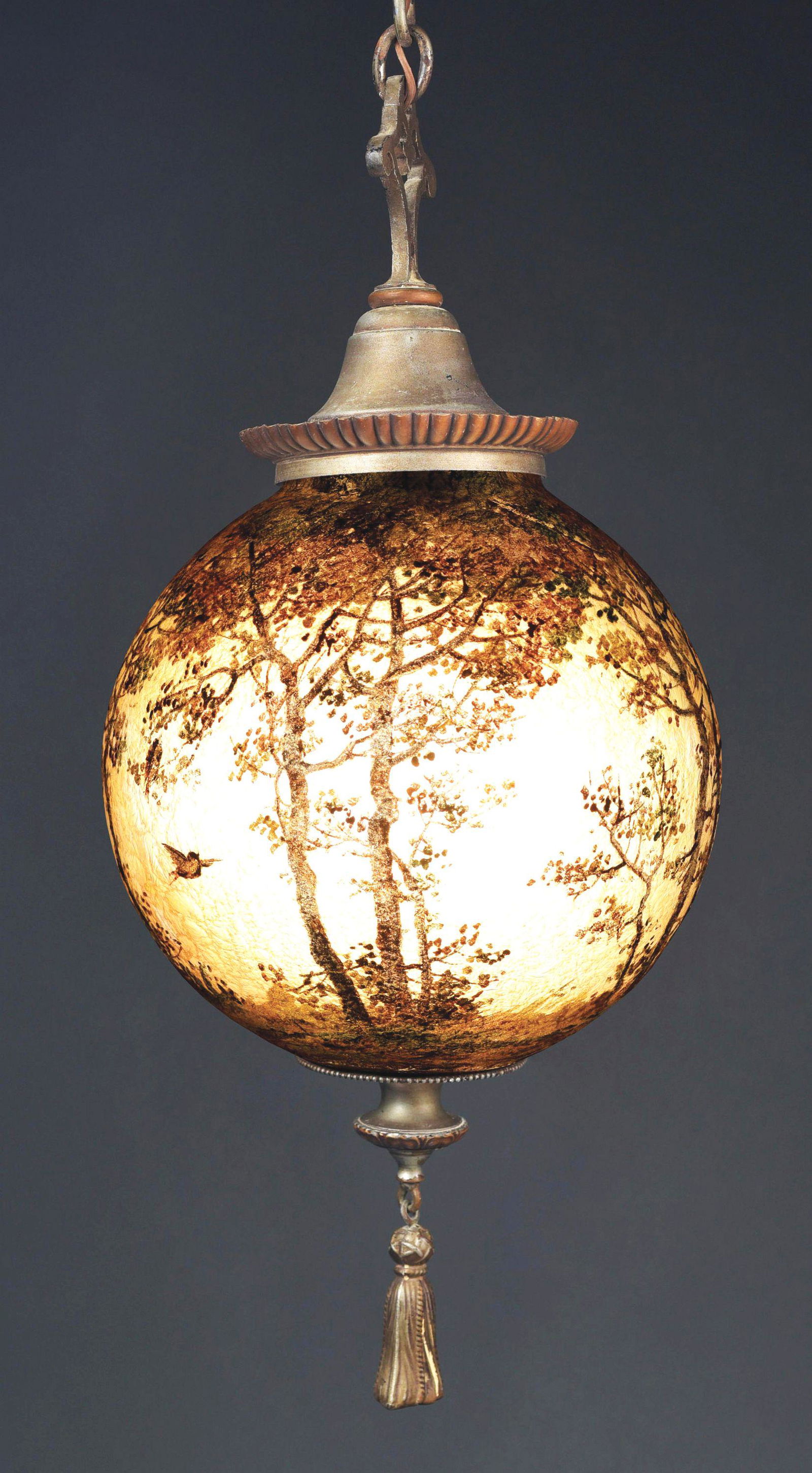 HANDEL BIRDS IN FLIGHT HANGING GLOBE LAMP. (1 of 5)