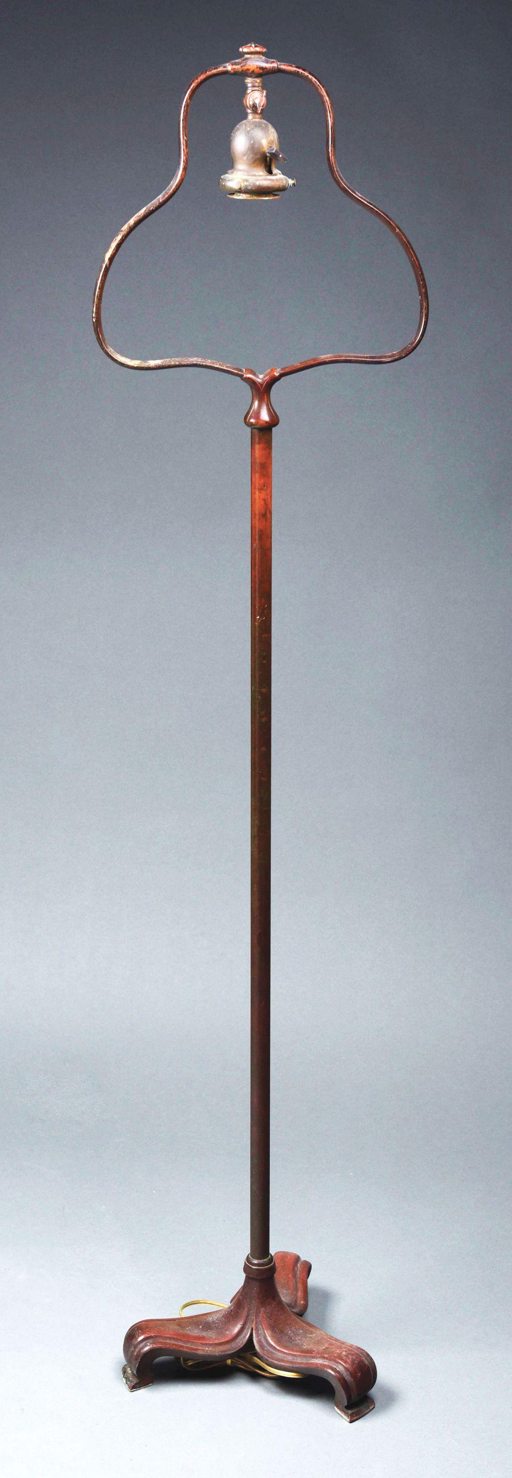 HANDEL FLOOR LAMP BASE. (1 of 3)