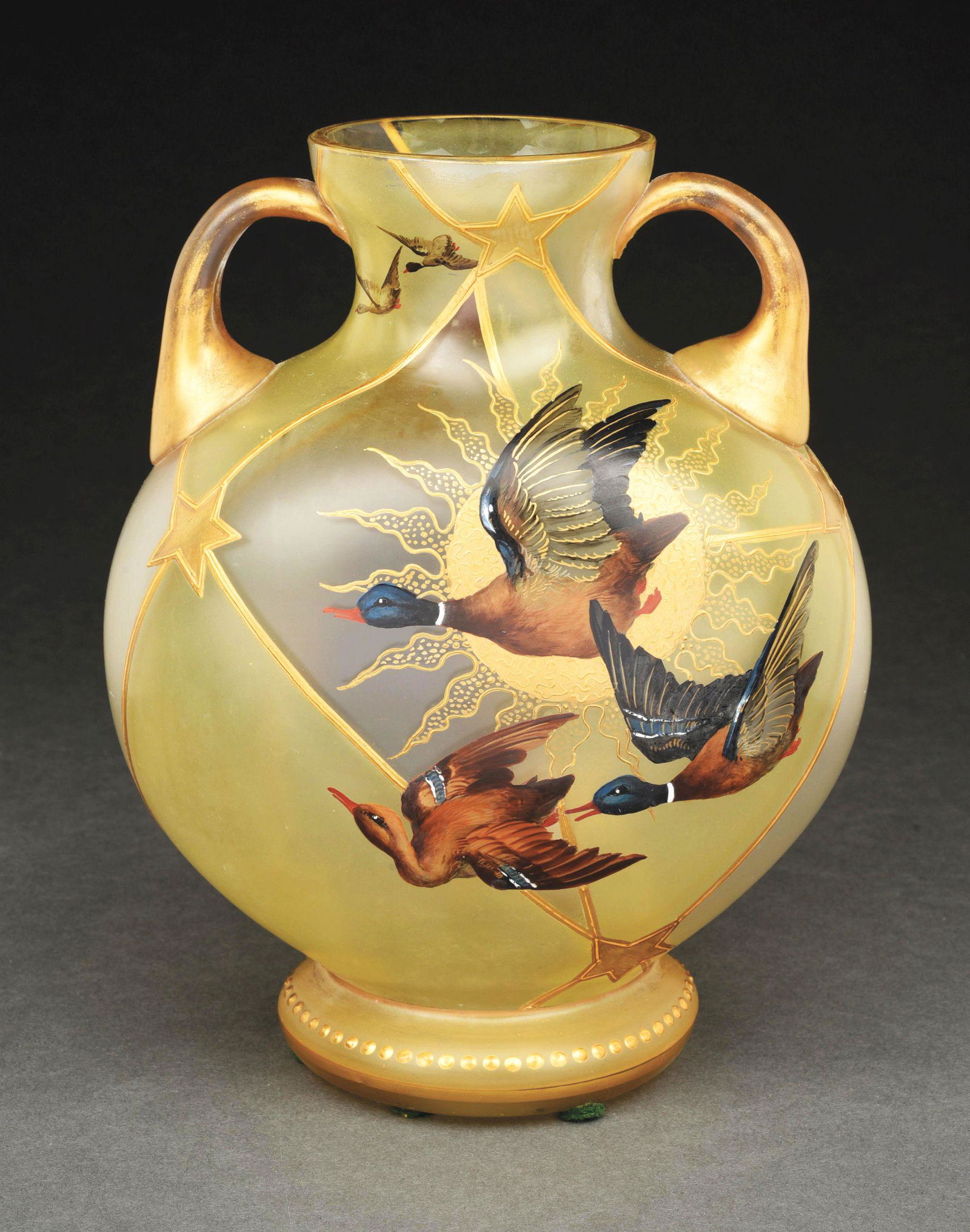 ROYAL FLEMISH TWO-HANDLED VASE. (1 of 5)