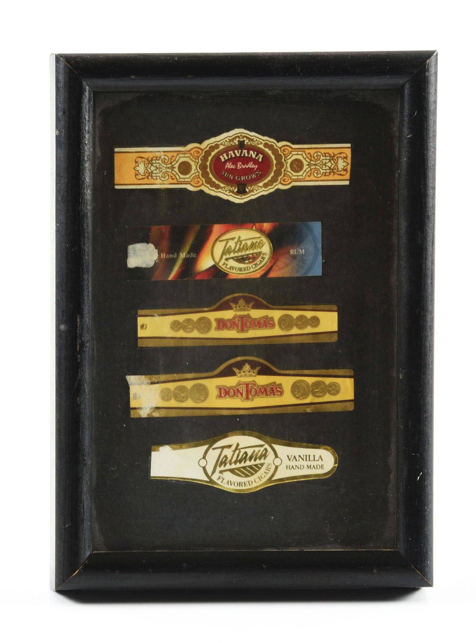 LARGE COLLECTION OF CIGAR BANDS. (1 of 2)
