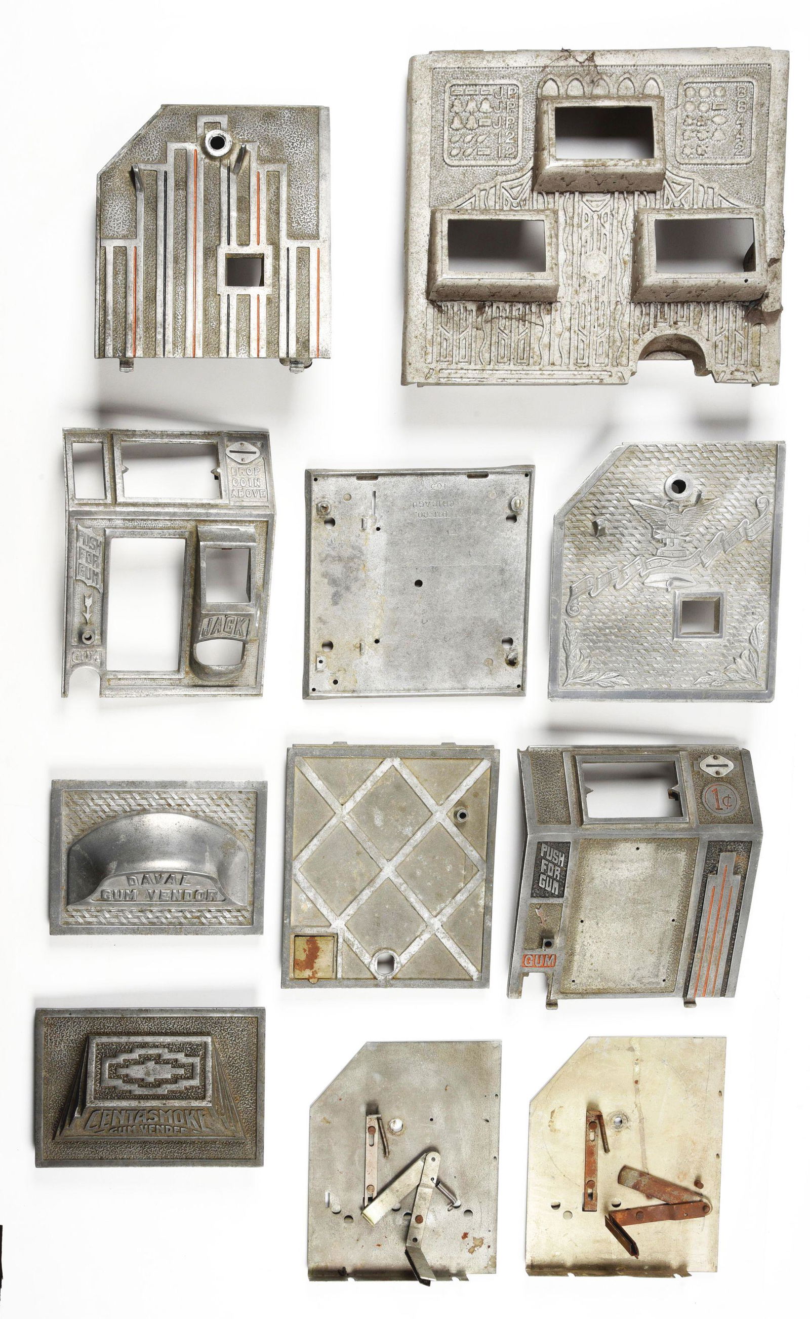 LARGE LOT OF TRADE STIMULATOR PARTS. (1 of 1)