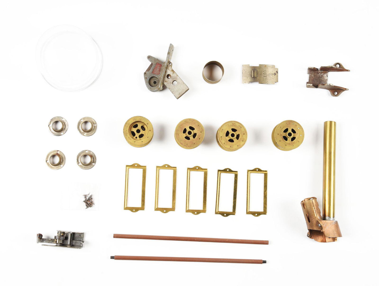 ASSORTMENT OF TRADE STIMULATOR AND SLOT MACHINE PARTS. (1 of 1)