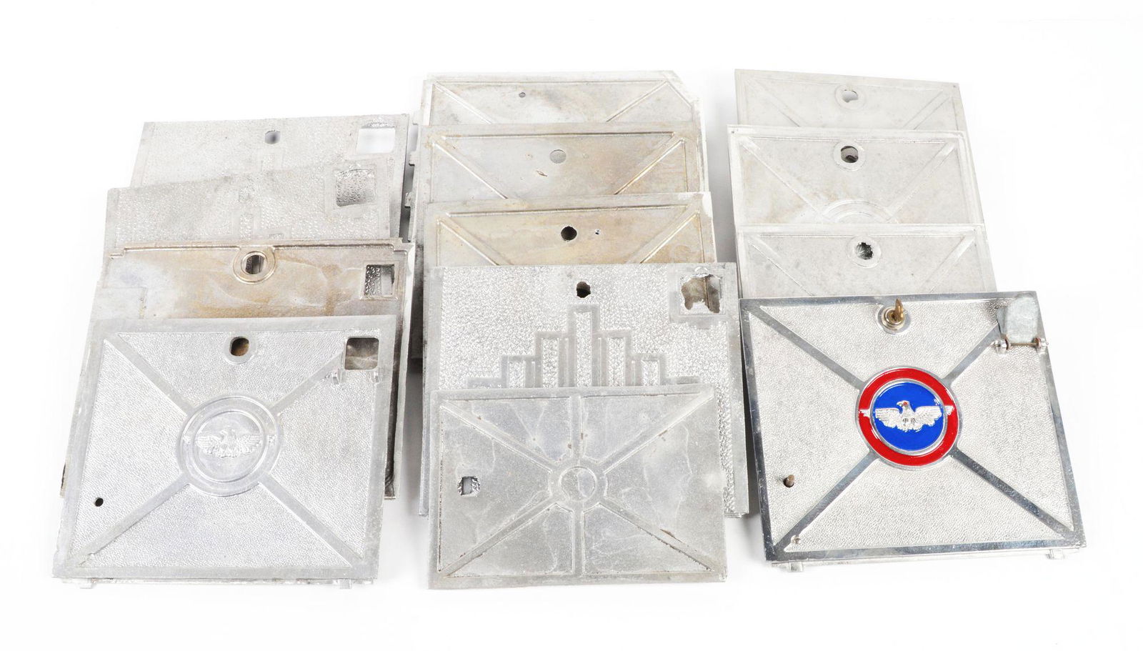 LARGE LOT OF MISC. TRADE STIMULATOR PARTS. (1 of 1)