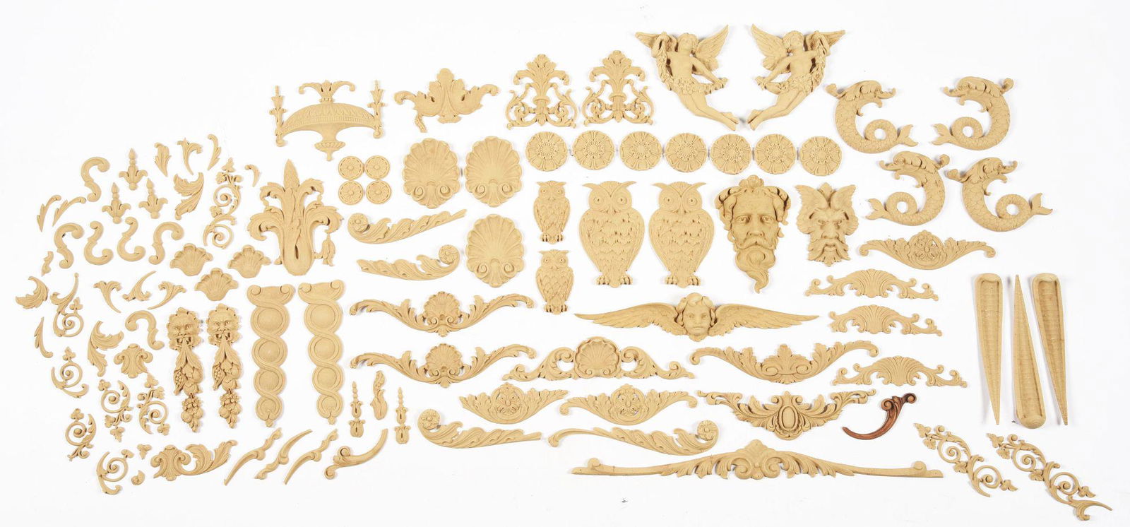 LARGE ASSORTMENT OF RECAST COMPONENTS FOR UPRIGHT SLOT MACHINES. (1 of 1)