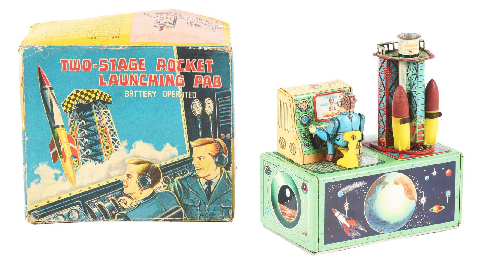 JAPANESE TIN LITHO BATTERY-OPERATED TWO-STAGE ROCKET LAUNCHING PAD. (1 of 4)