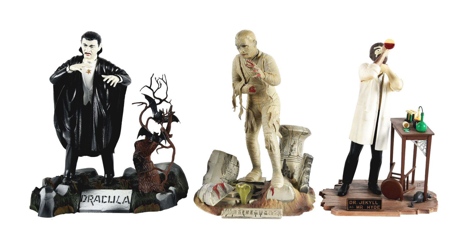 LOT OF 3: AURORA BUILT-UP MONSTER MODEL KITS. (1 of 4)