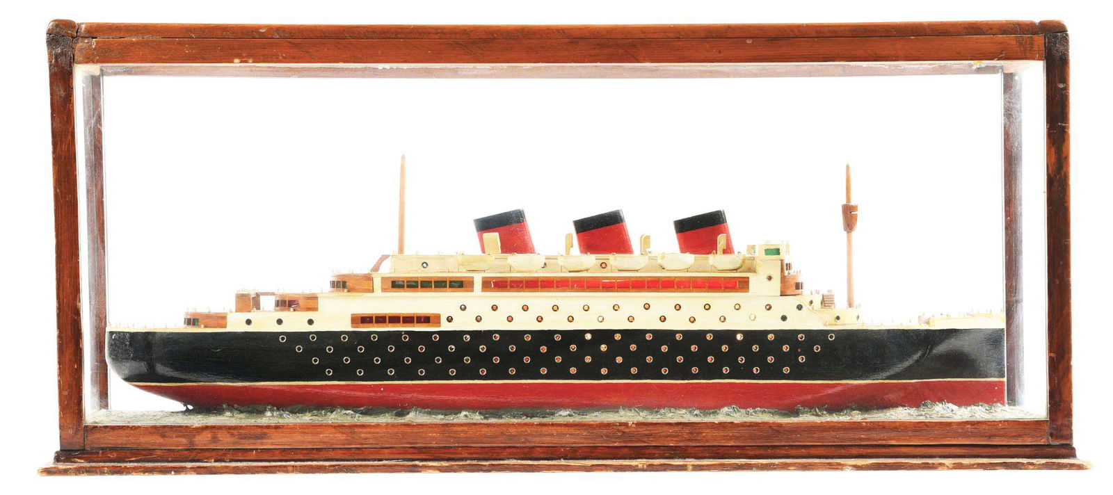 EARLY HAND MADE WOODEN SCALE MODEL OF A STEAM LINER. (1 of 6)