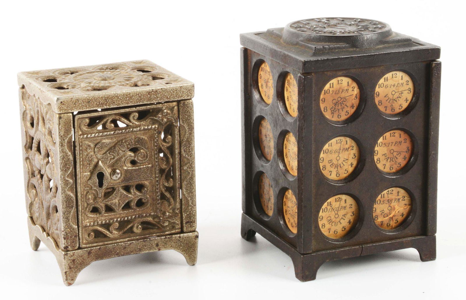 LOT OF 2: CAST IRON SAFES STILL BANKS. (1 of 3)