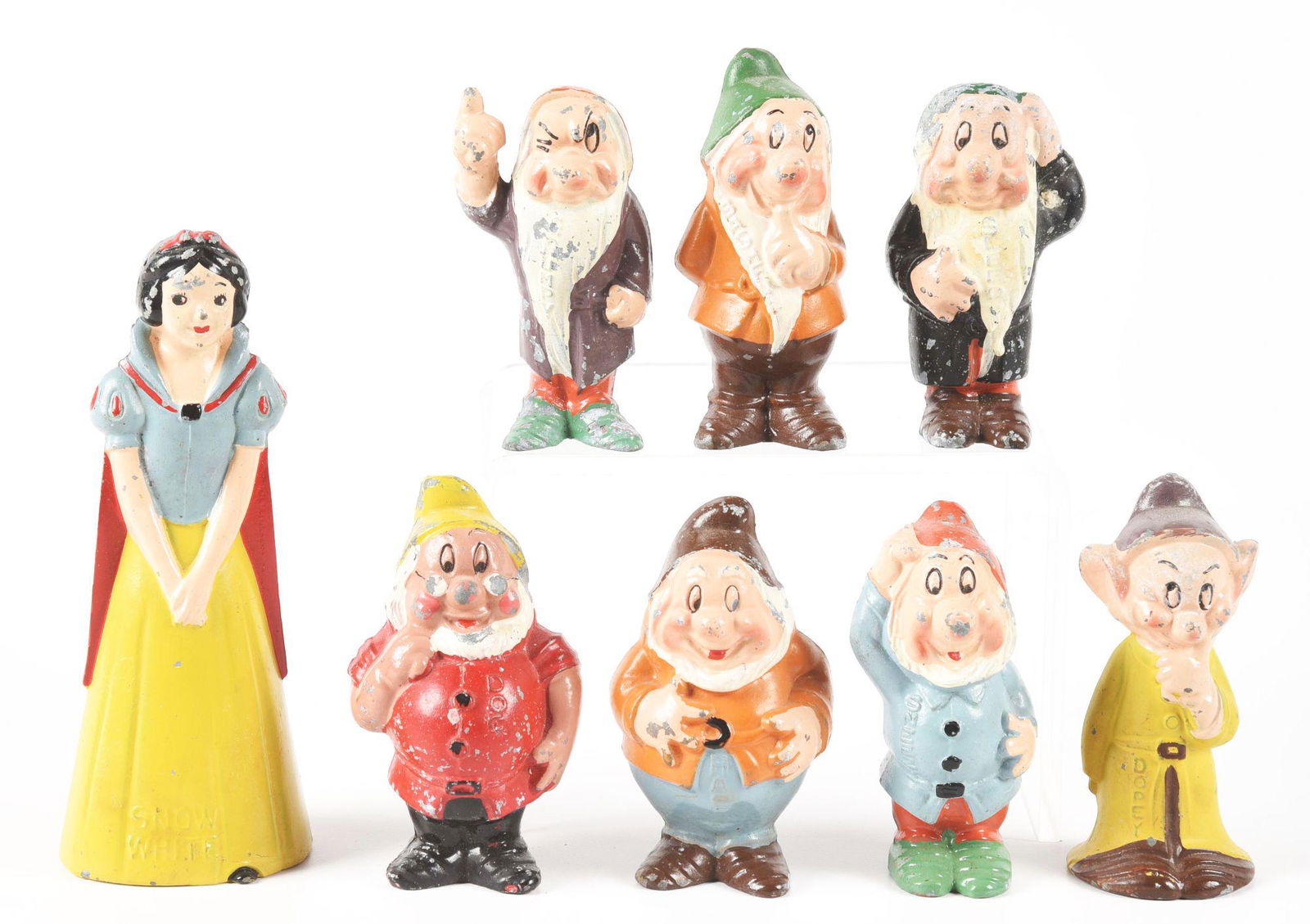VERY UNUSUAL DIE-CAST LINCOLN LOGS SNOW WHITE AND THE 7 DWARFS FIGURE SET. (1 of 12)