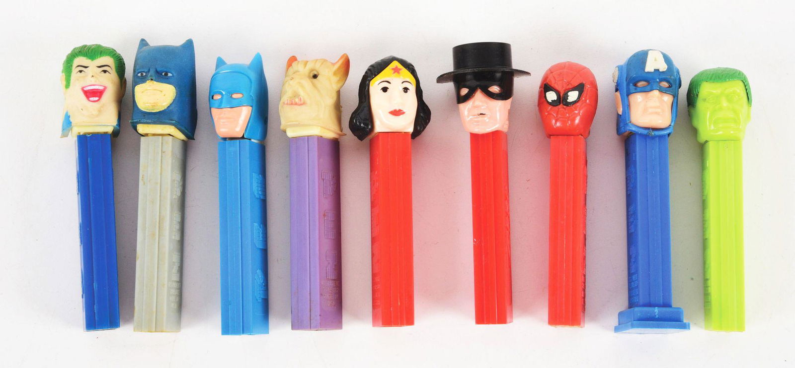 LOT OF 9: PEZ DISPENSERS. (1 of 4)