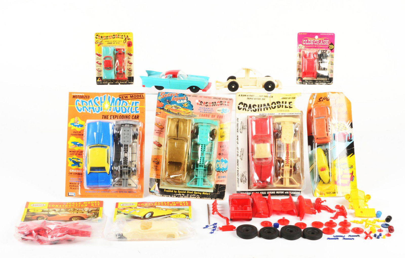 APPROXIMATELY 10 VARIOUS CRASH MOBILE AND CONSTRUCTION CAR KITS. (1 of 1)