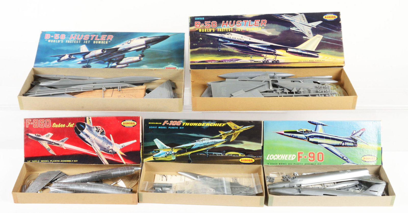 LOT OF 5: VARIOUS AURORA JET AIRPLANE MODELS IN BOXES. (1 of 2)