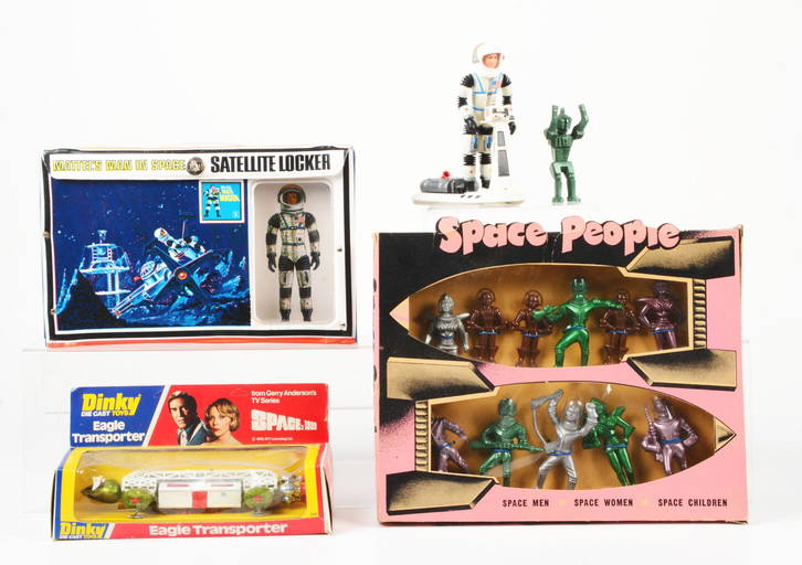 LOT OF 3 1950'S, 1960'S AND 1970'S SPACE TOY ITEMS. (1847) on Sep 19