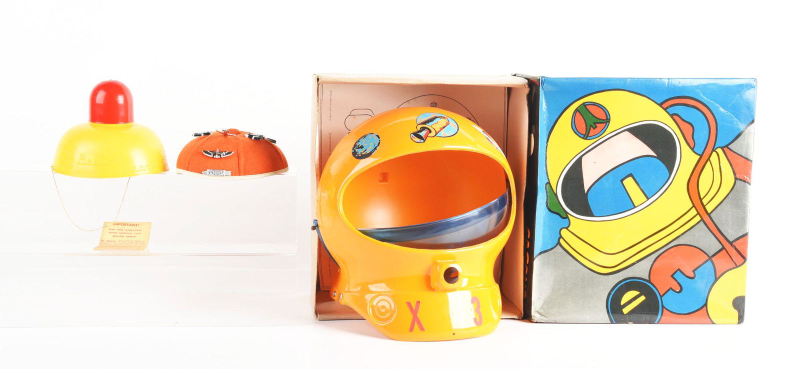 LOT OF 3: VARIOUS SPACE HELMETS ONE IN ORIGINAL BOX. (1 of 2)