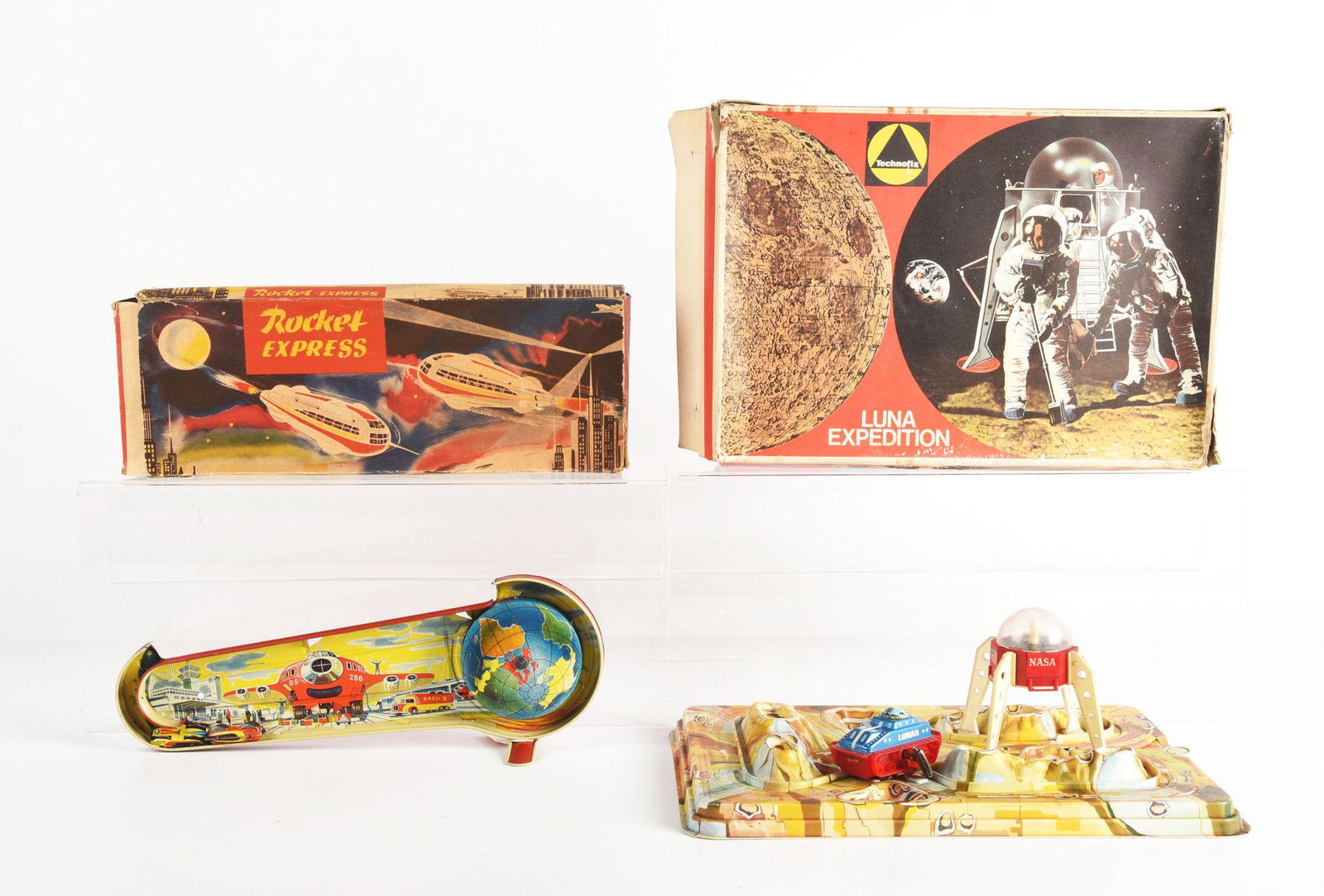 LOT OF 3: GERMAN TECHNOFIX TIN LITHO & PLASTIC SPACE SETS IN ORIGINAL BOXES. (1 of 2)